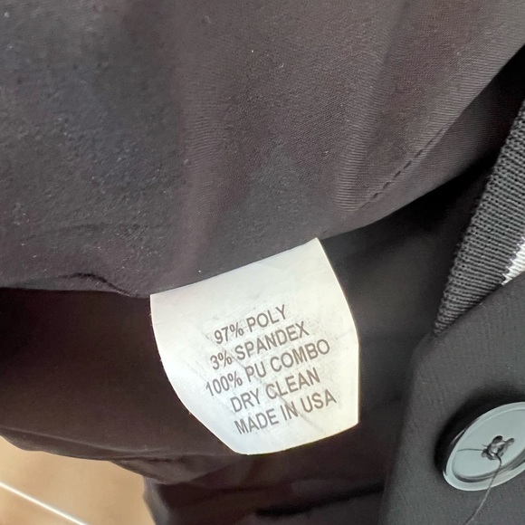 Black and White Blazer - Picture 7 of 7